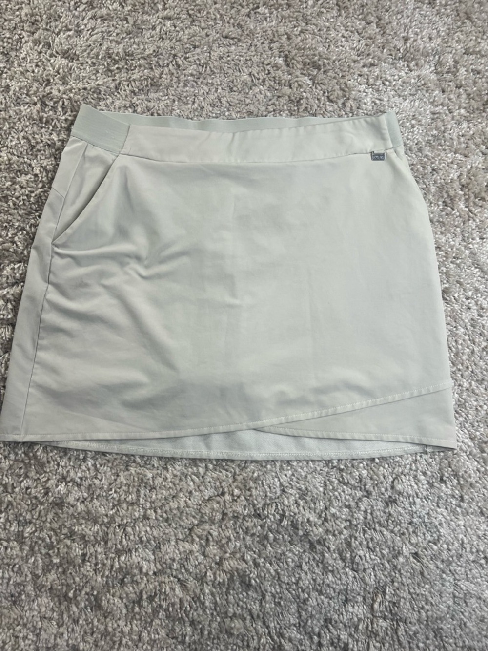 Women's Light Gray Athletic Skort with Side Pocket